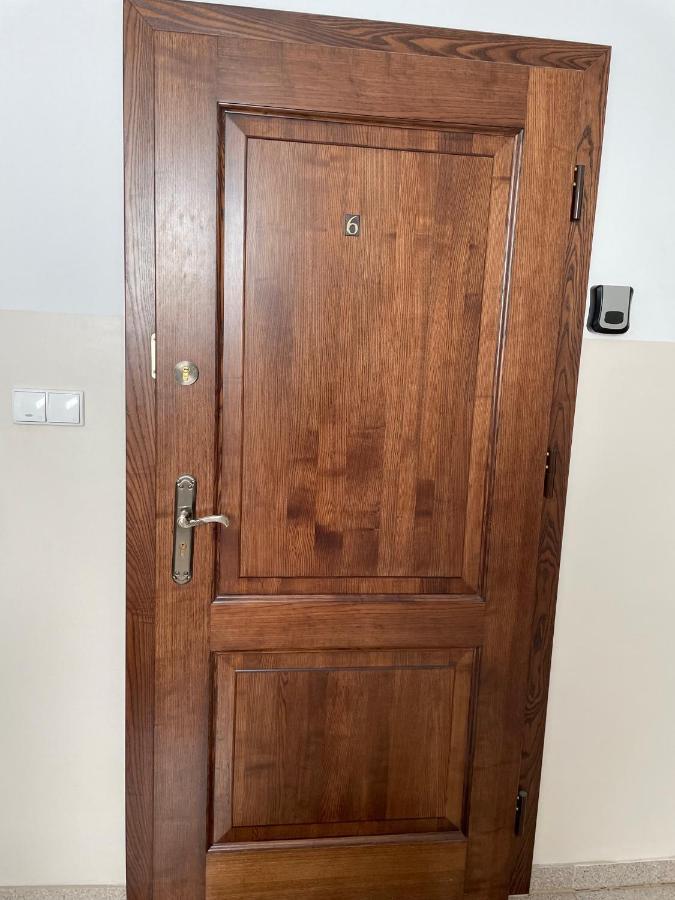 Apartament W Koninie Przy Ul. Wiosny Ludow Konin  Εξωτερικό φωτογραφία